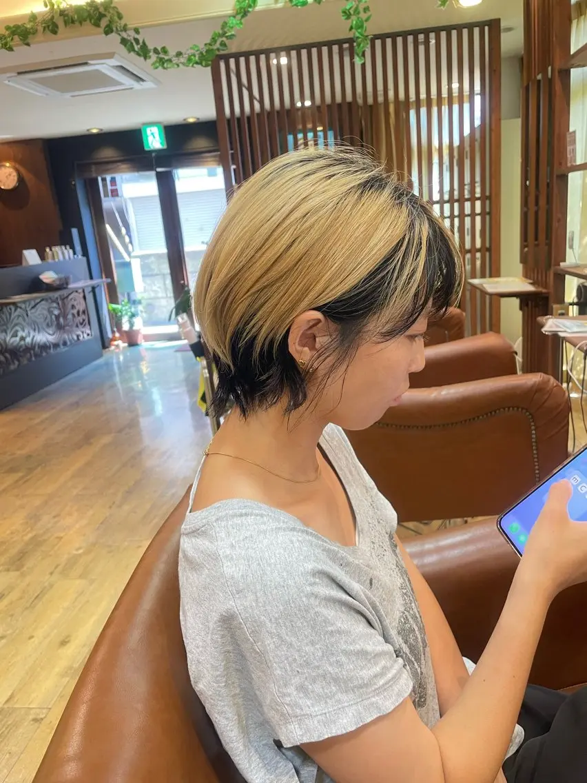 ショート ショートヘア ウルフカット 堀田 翔子のヘアスタイル