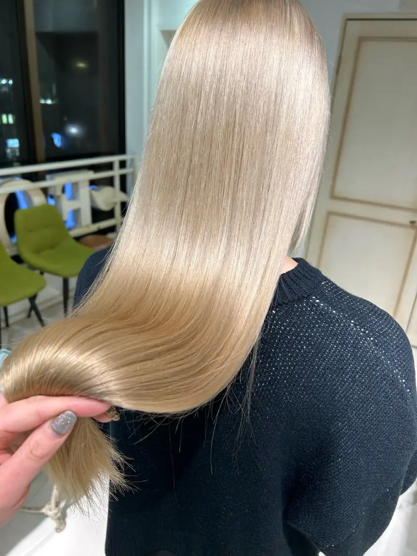 ロング カラー ブロンド 透明感カラー ホワイトブロンド 透明感カラー ai🫧🪞のヘアスタイル