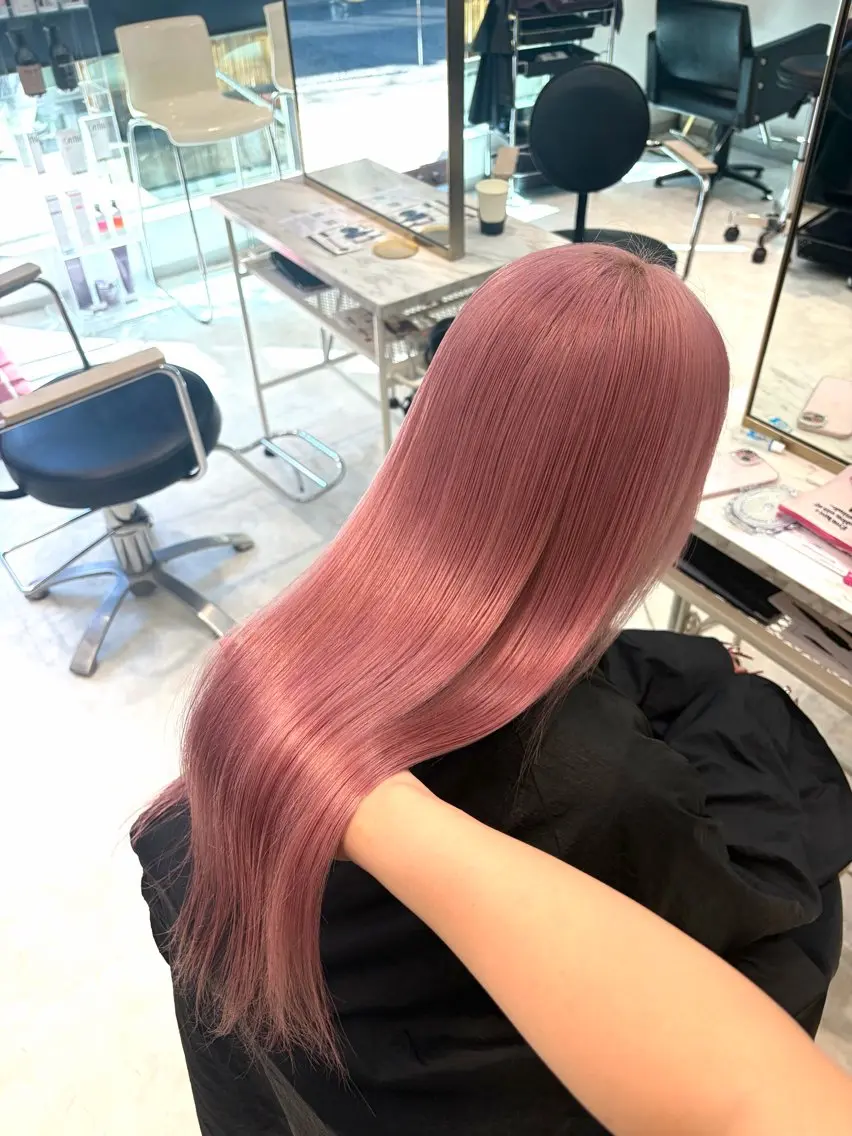 セミロング カラー ヘアアレンジ カット ヘアカラー トリートメント ヘアセット 🩶【推しハイトーン 】yuzu🩶のヘアスタイル