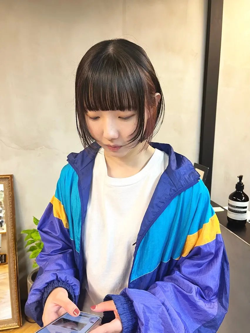 ショート カラー ヘアアレンジ ブリーチ インナーカラー ボブ レイヤーカット ena/ブリーチなし 透明感・レイヤー🎀のヘアスタイル