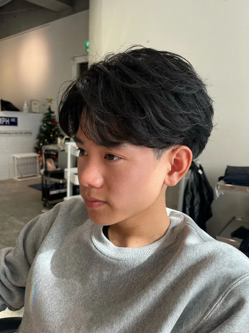 メンズ フェザーパーマ マッシュ メンズパーマ カット フェザーパーマ🌙 毛流れ yuzukiのヘアスタイル