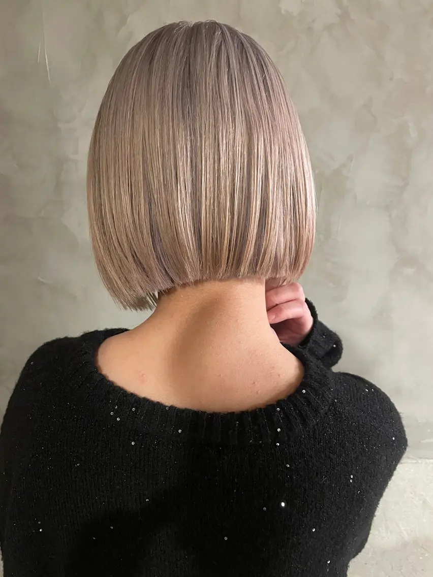 ショート カラー ブリーチ カット ヘアカラー トリートメント ayane⭐️ボブ・ ショート・パーマのヘアスタイル