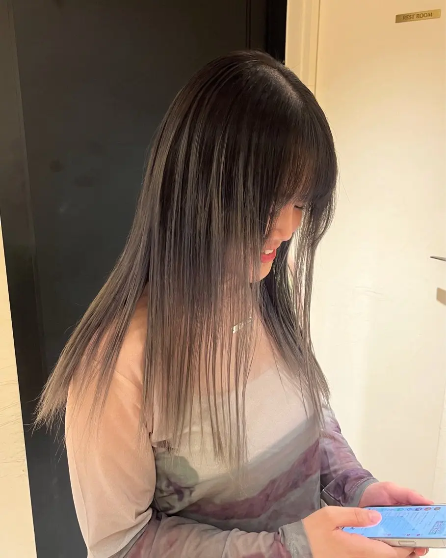 ロング カラー ヘアカラー トリートメント ナミ🩶暗髪/暖色 ❤️/透明感/縮毛のヘアスタイル