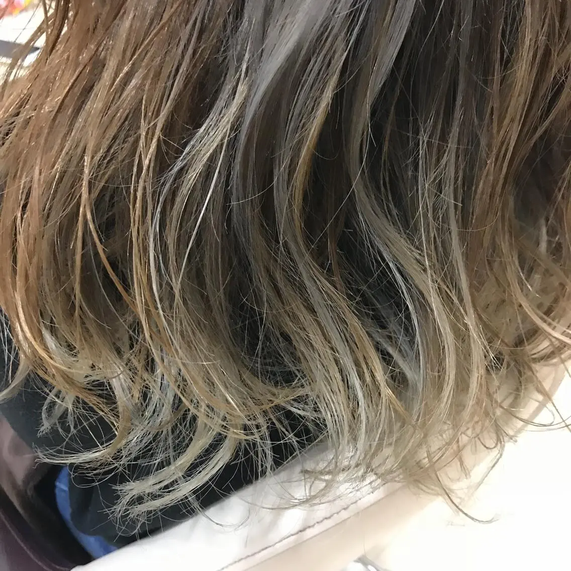 ロング カラー ハイライトカラー ハイライト カット ヘアカラー Oopsレイヤー 加藤澄都のヘアスタイル