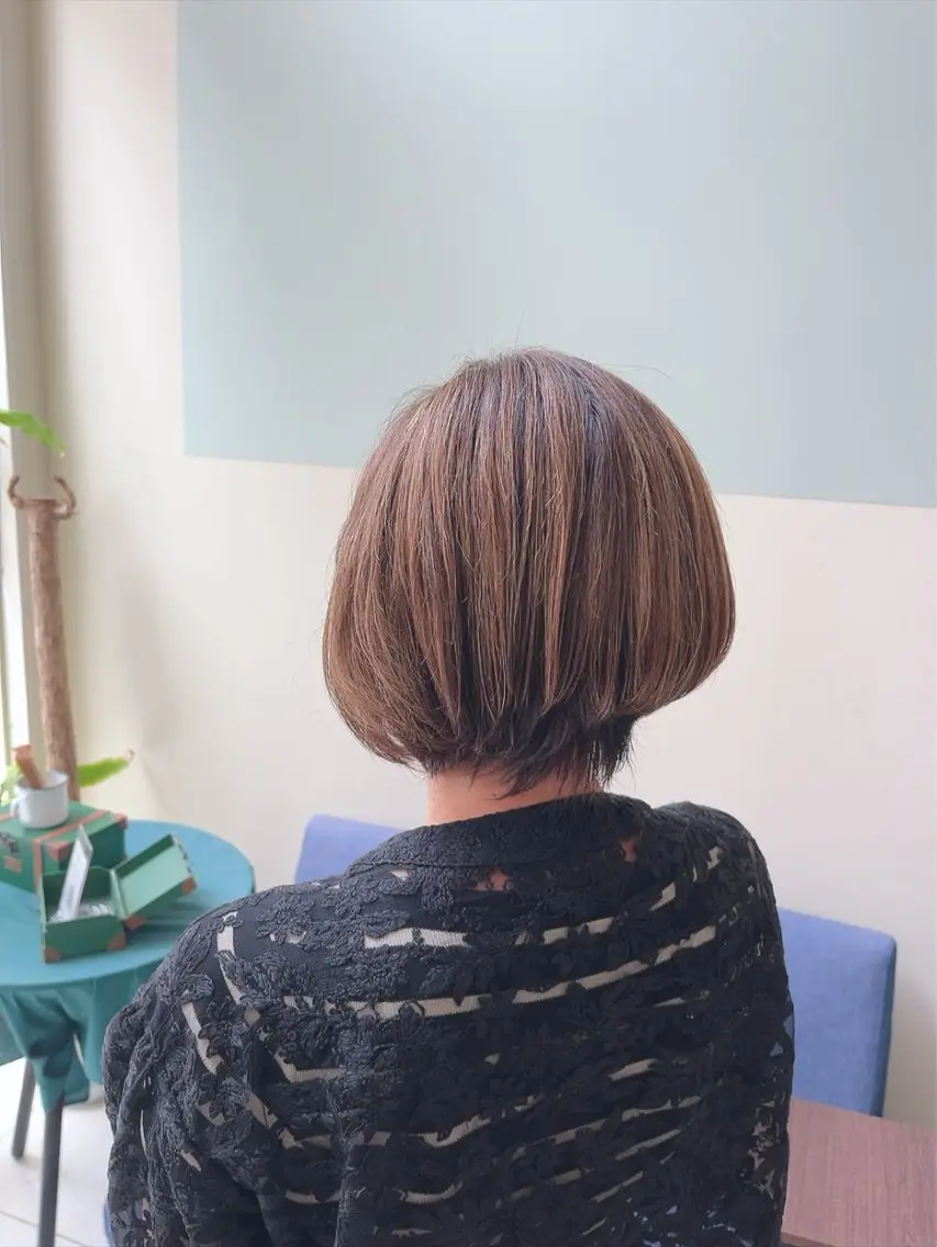 ショート カラー ハイライトカラー ボブ ハイライト ヘアカラー トリートメント 林 真之介のヘアスタイル