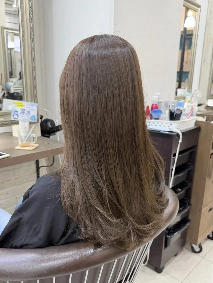 セミロング ヘアカラー 透明感カラー ｜髪質改善｜Raiのヘアスタイル