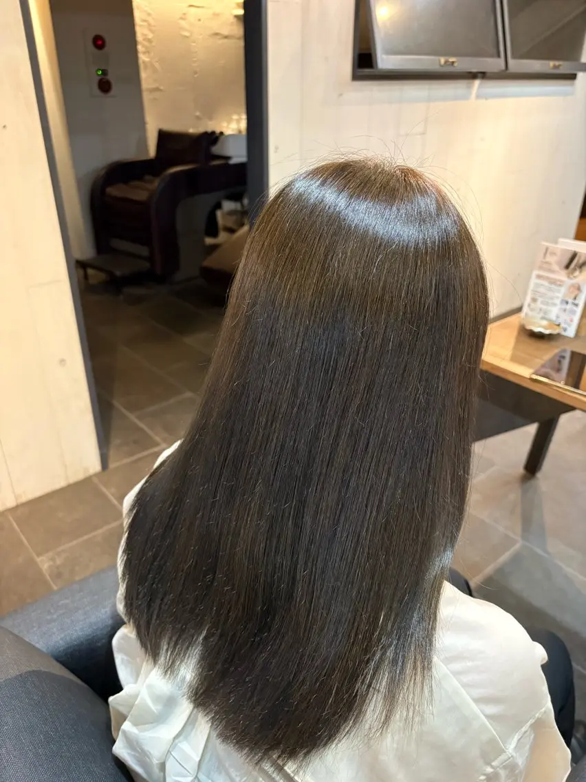 セミロング ヘアカラー 前田 尚希のヘアスタイル