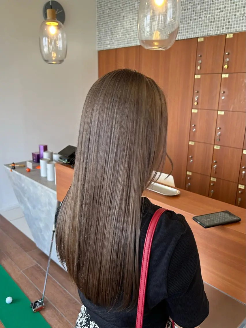 ロング ヘアカラー トップスタイリスト 林すずかのヘアスタイル