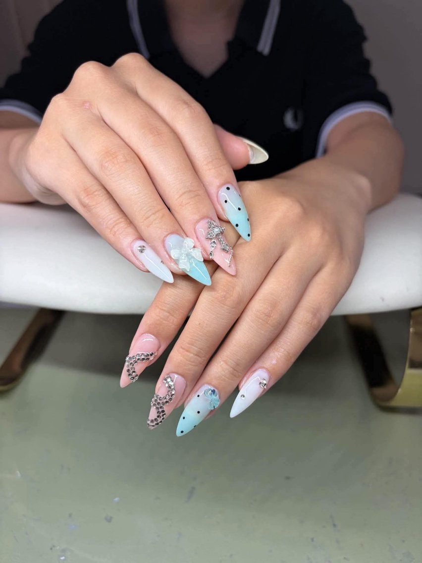 ネイル ハンドネイル キラキメ 博多nail💅のネイルデザイン