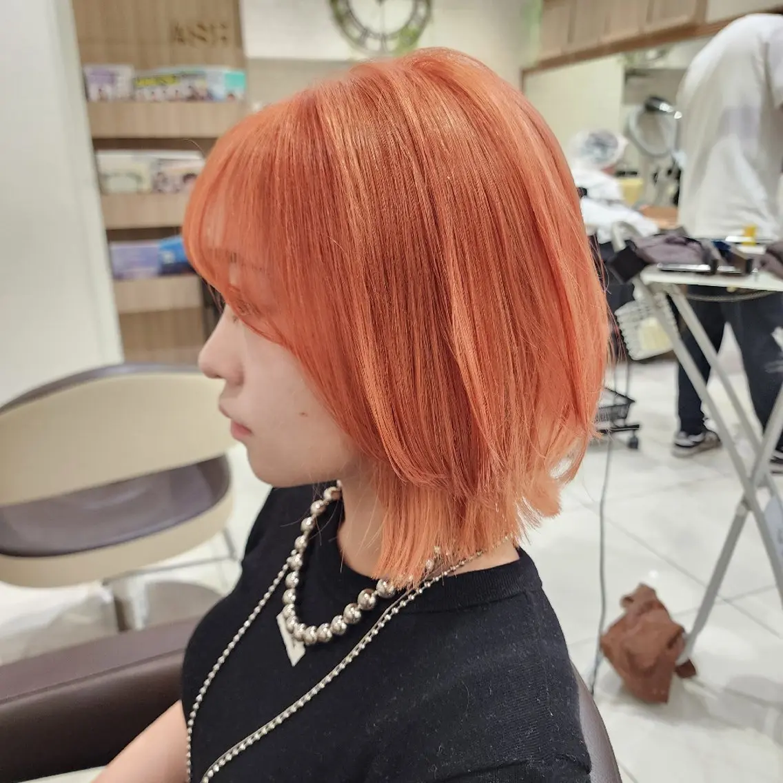ミディアム カラー ボブレイヤー ブリーチ オレンジ オレンジピンク ピンクカラー カラー特化🔥中村 和貴<Ash津田沼>のヘアスタイル