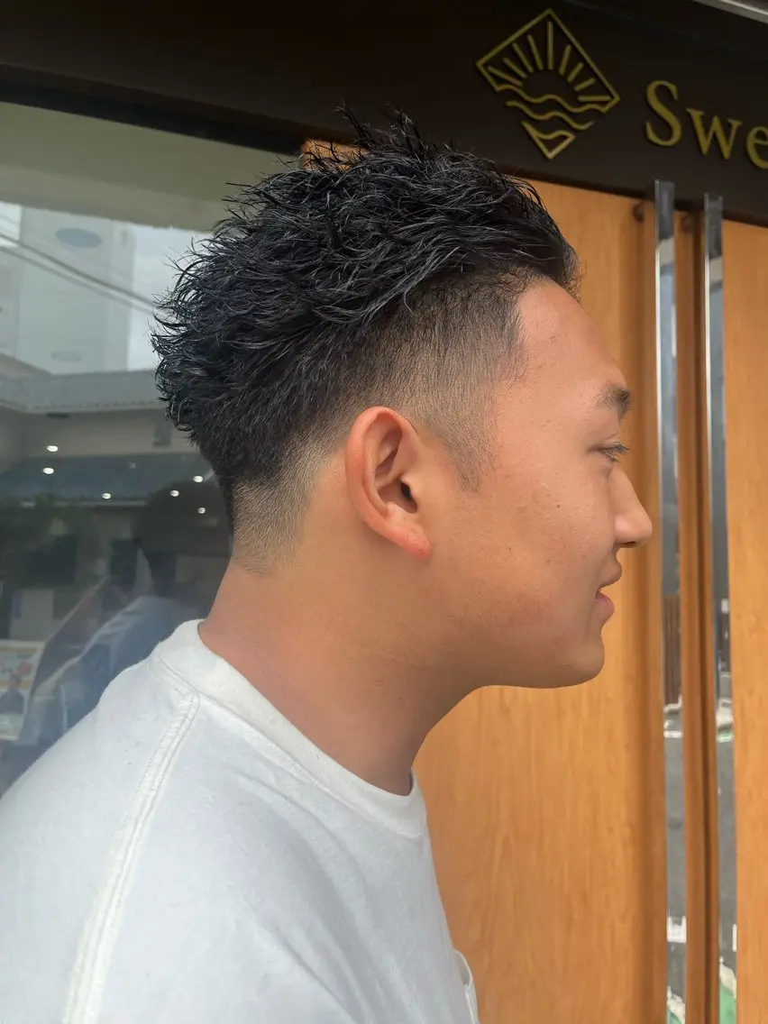 パーマ メンズ 関 紫雲（ｾｷﾚﾝｹﾞ）のヘアスタイル