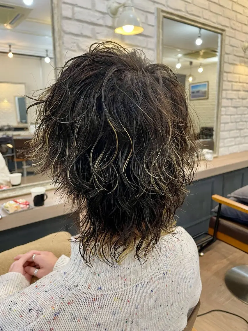 パーマ メンズ メンズハイライト メンズパーマ ツイストスパイラルパーマ スパイラルパーマ カット ヘアカラー パーマ 【マンツーマン接客】 ✂︎🟡酒井司🟡のヘアスタイル