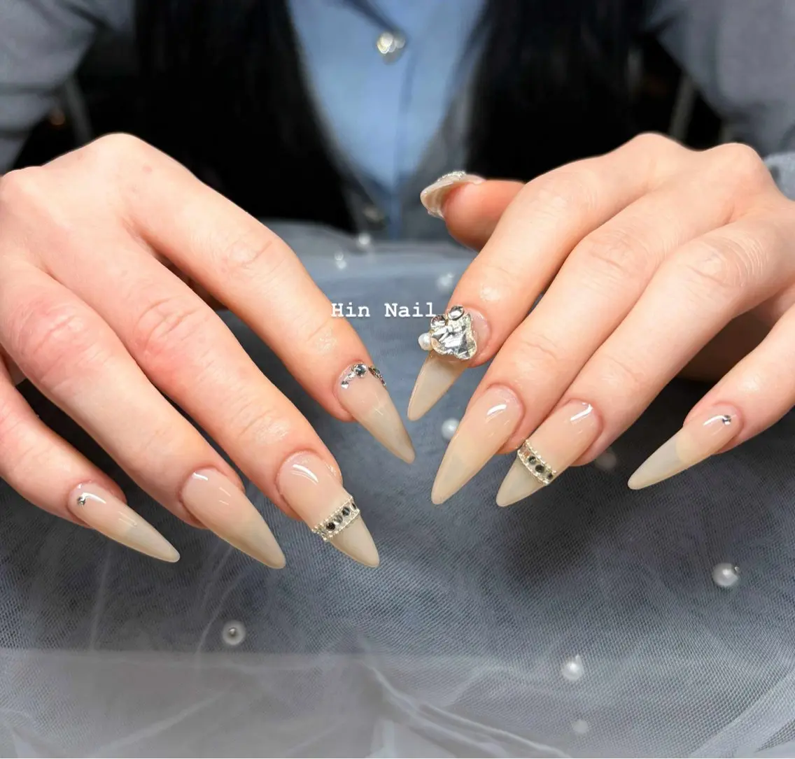 ネイル ハンドネイル HIN NAILのネイルデザイン