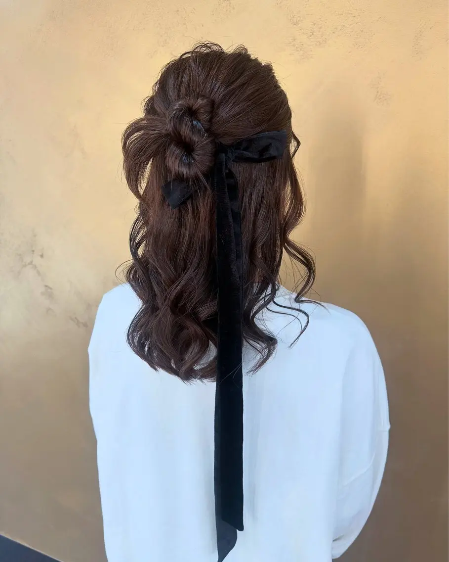 ヘアアレンジ ハーフアップ ヘアセット WILLOW 荒木 茉菜香の眉毛・アイブロウイメージ