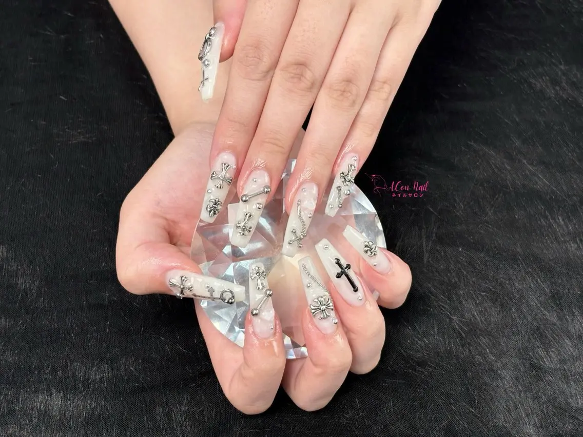 ネイル 桜ネイル 長さ出し フラワーネイル フレンチネイル ジェルネイル ハンドネイル ACon NailSalonのネイルデザイン