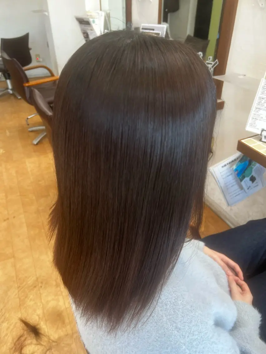 セミロング ヘアカラー トリートメント 髪質改善TR特化 副店長 坂田一樹】のヘアスタイル