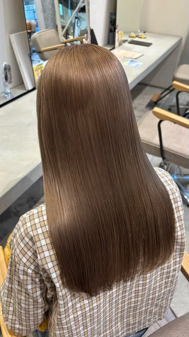 カラー ヘアカラー TEMIL HAIR 彩香のヘアスタイル