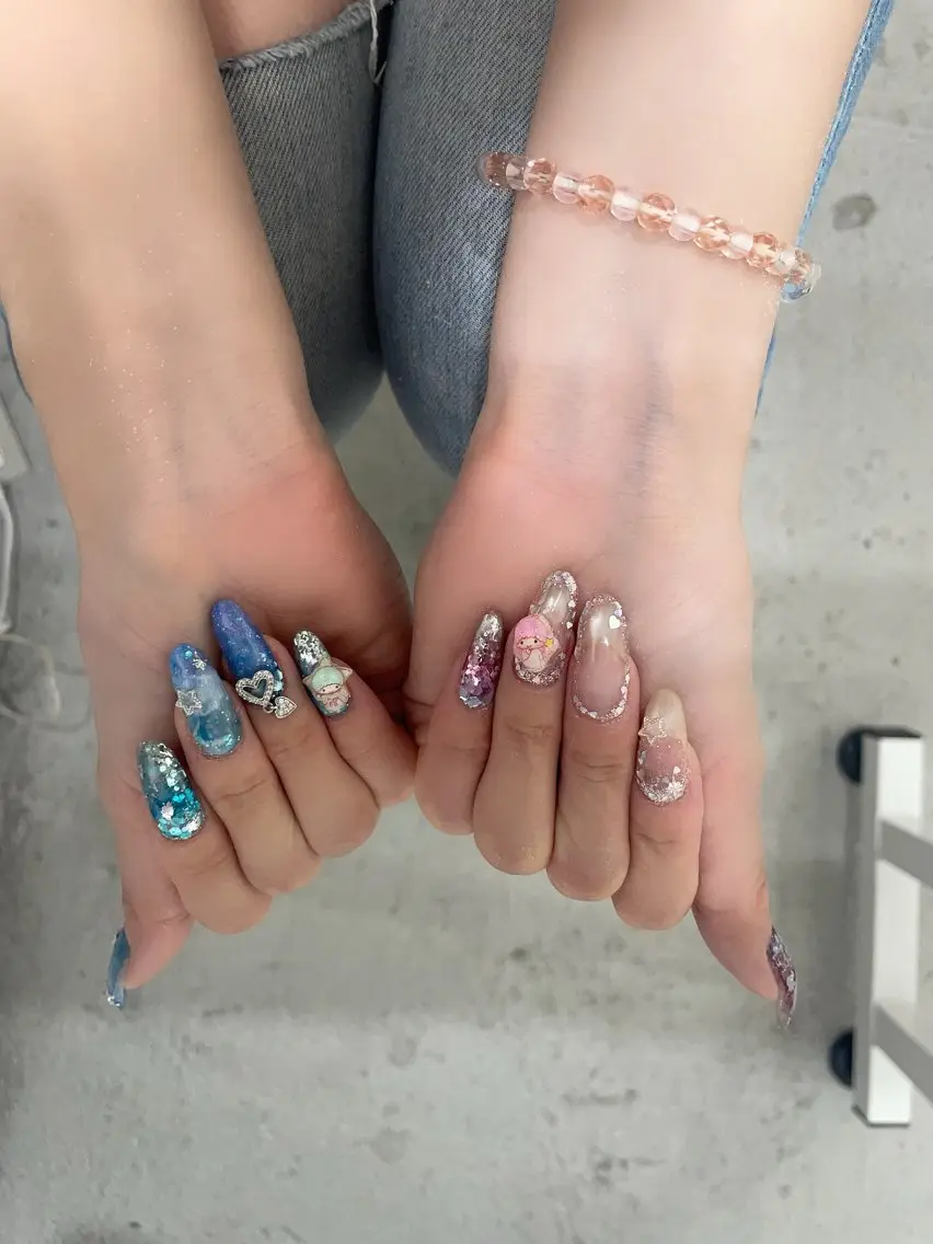 ロング COMOREVI nailのネイルデザイン