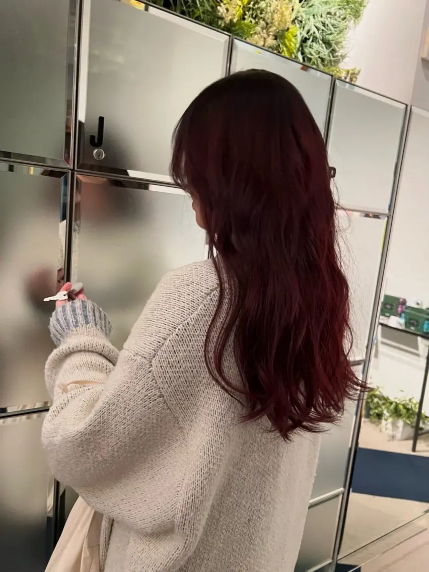 セミロング カラー ムラコシヒカリ lapenseeのヘアスタイル