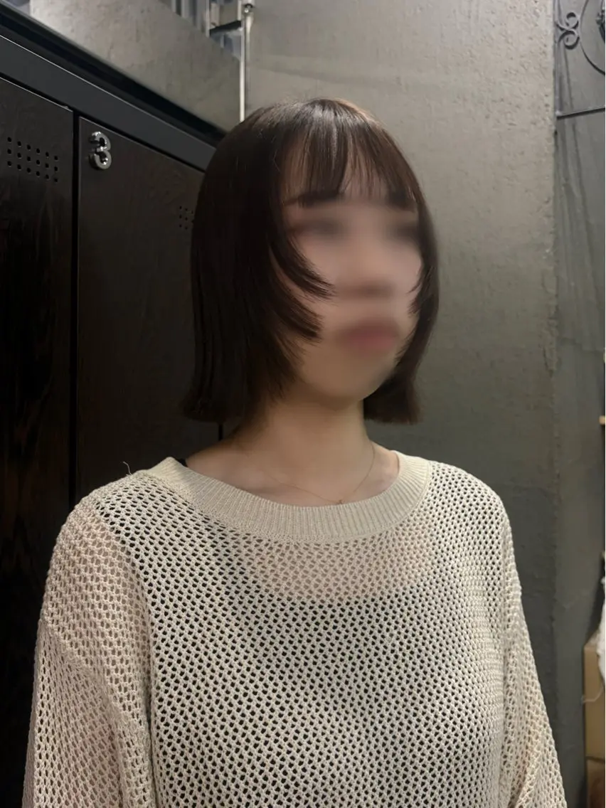 ショート ボブ 顔周りカット レイヤーカット 小顔カット 外ハネヘア カット BULL松戸⭐️ 渡邉 春佳のヘアスタイル