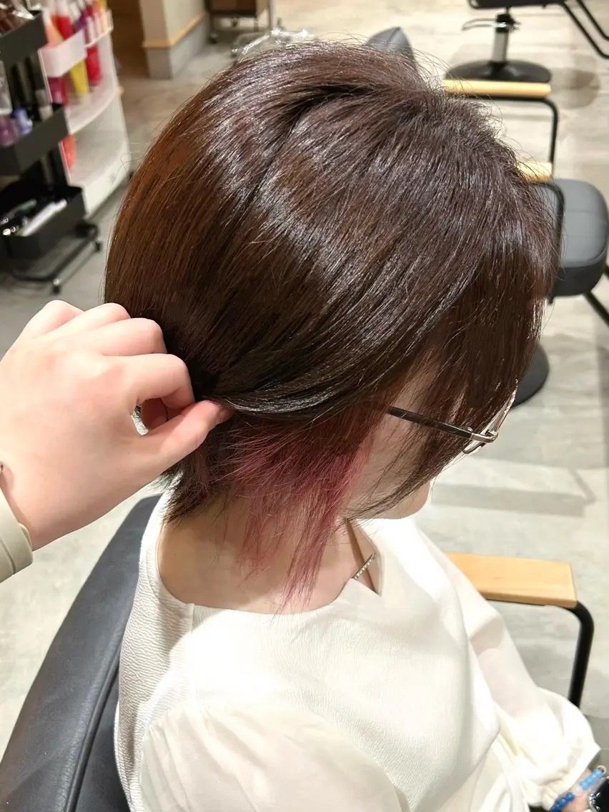 ショート カラー ブリーチ ピンクカラー MIKU / BASE hairのヘアスタイル