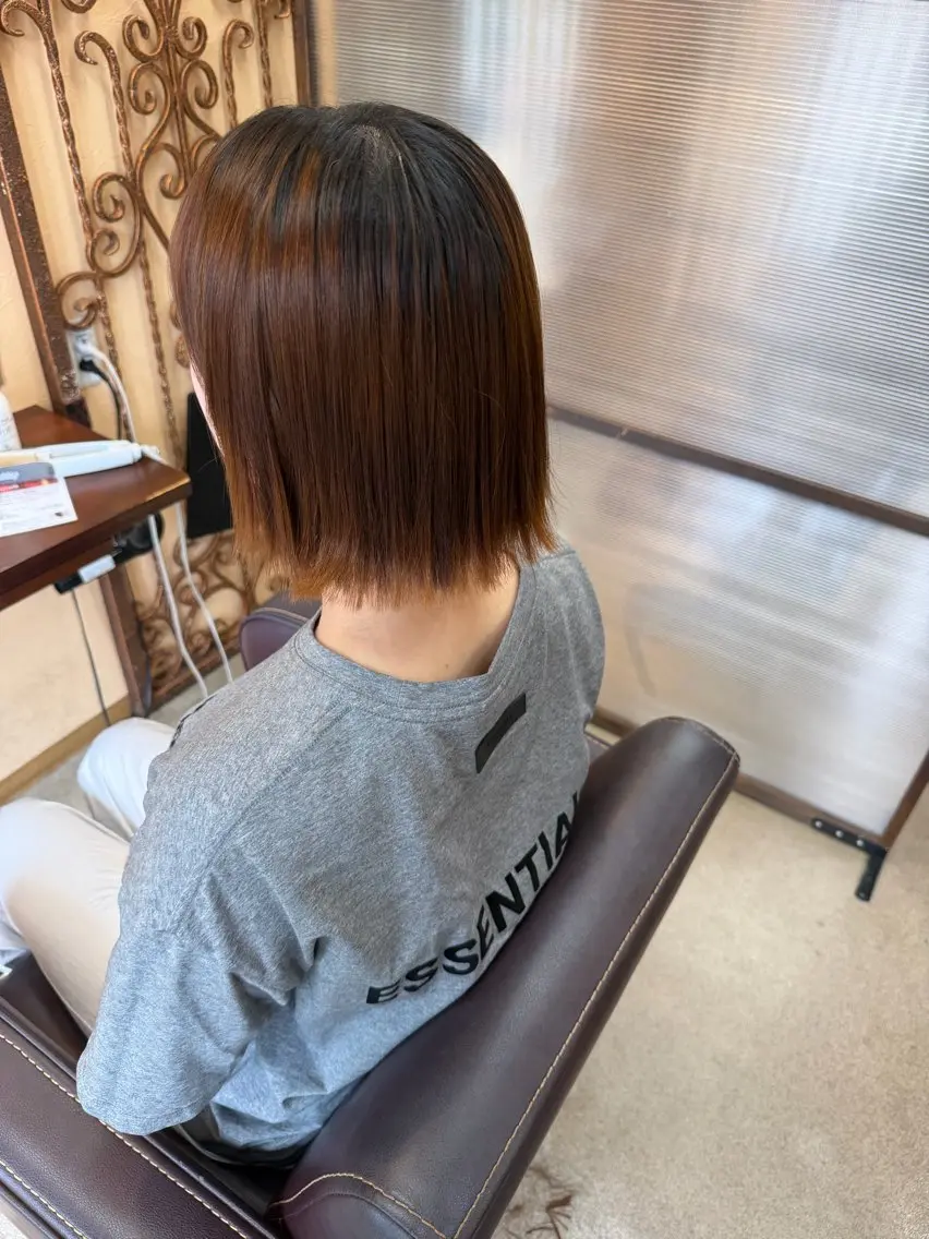 ミディアム 切りっぱなしボブ ボブ カットモデル無料✨ elve/関口香音のヘアスタイル