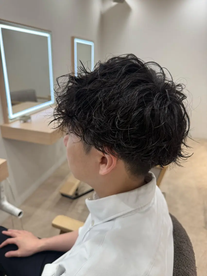メンズ メンズパーマ 波巻きパーマ littleesta 那月のヘアスタイル