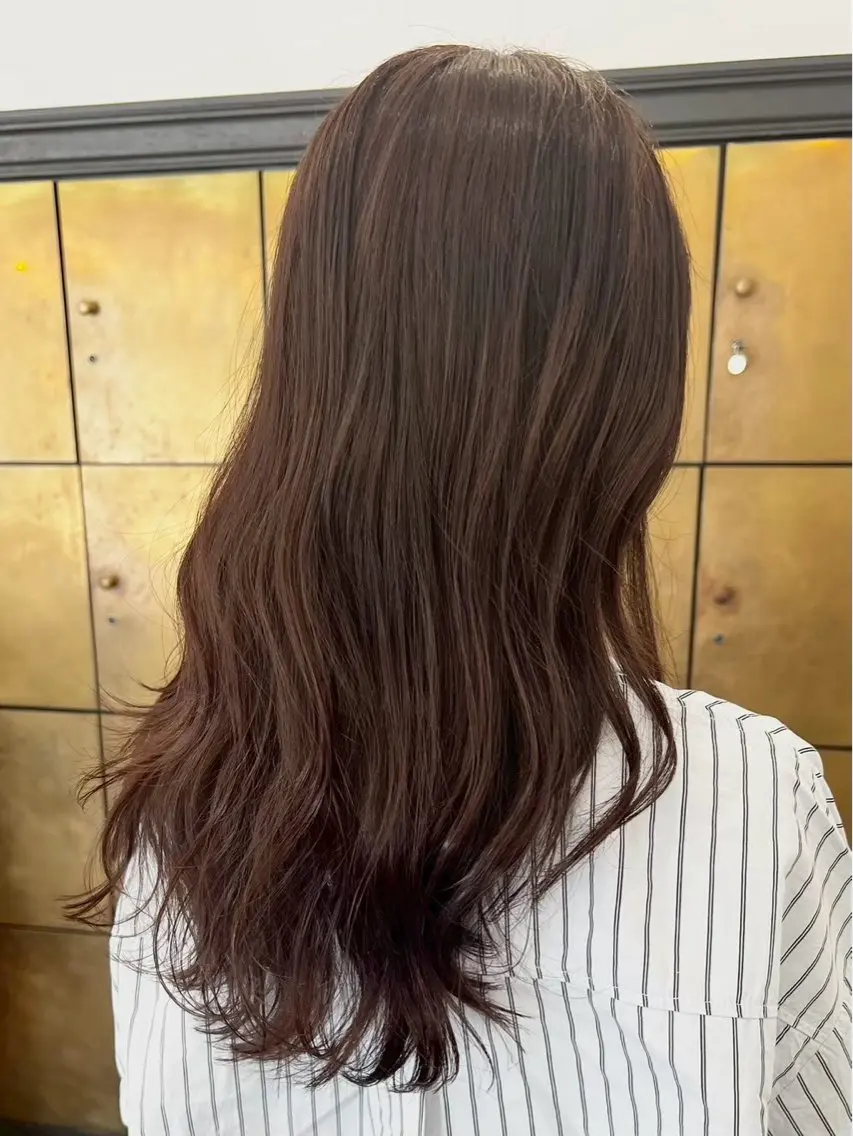 ロング カラー 森 彩夏のヘアスタイル