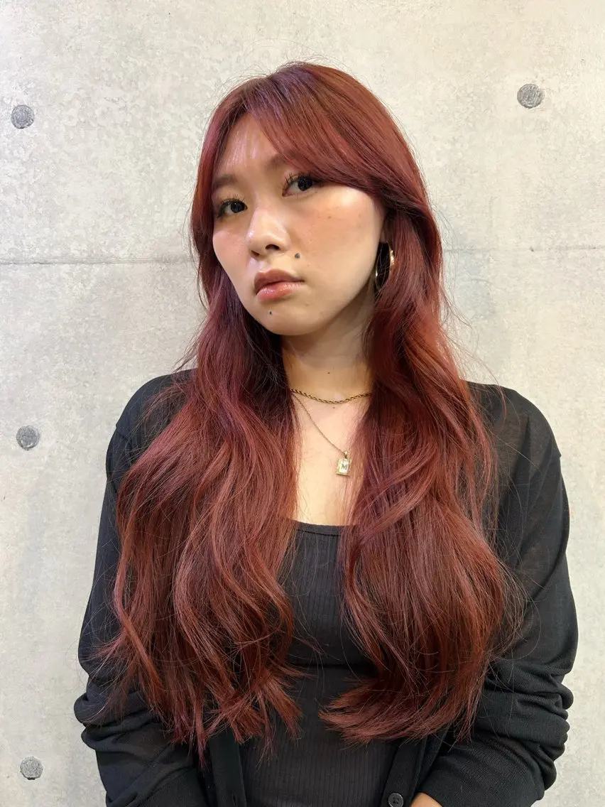 ロング サイドバング 松下 優莉のヘアスタイル