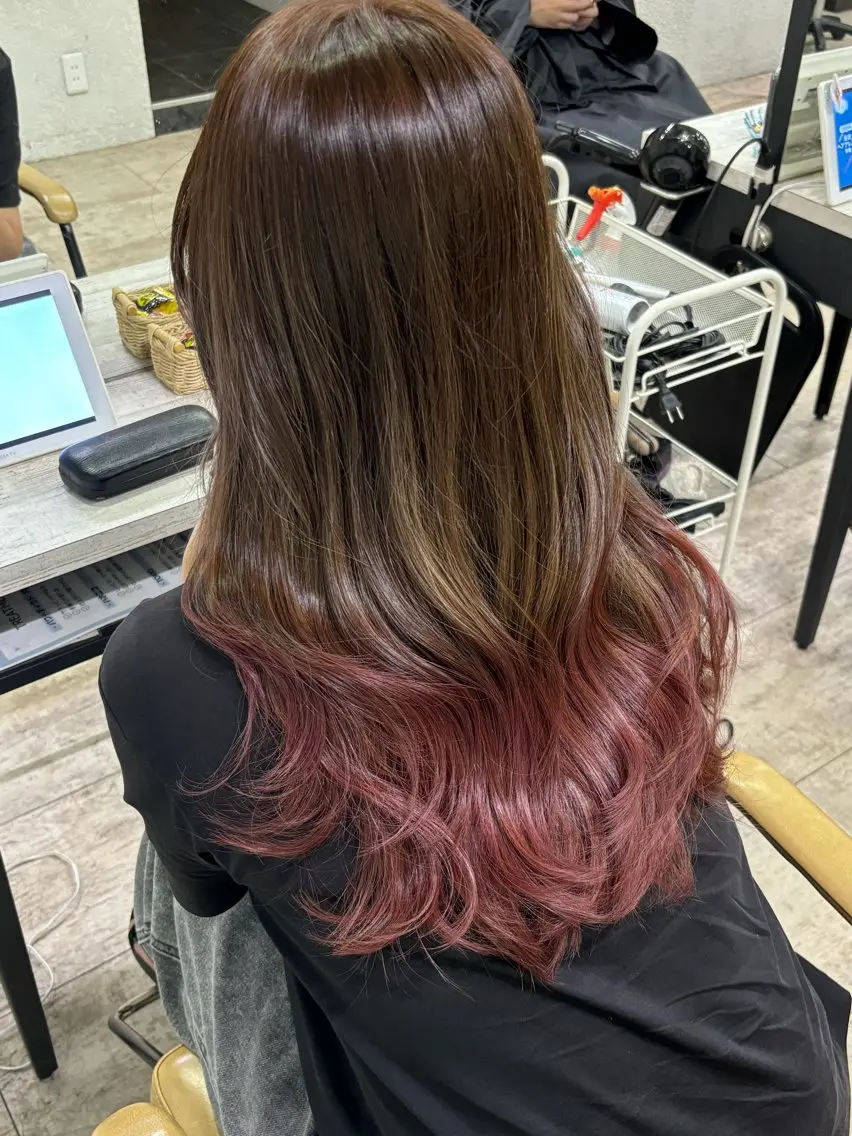 ロング カラー ブリーチ グラデーションカラー ピンクカラー ヘアカラー 透明感カラー🦋 Yuu🦋のヘアスタイル