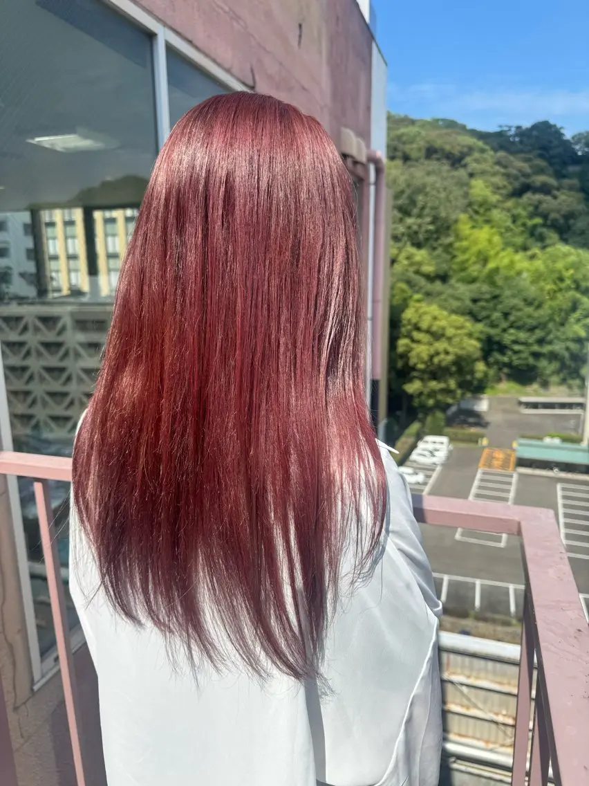 ロング カラー ピンクカラー ヘアカラー Viage （ビアージュ）のヘアスタイル