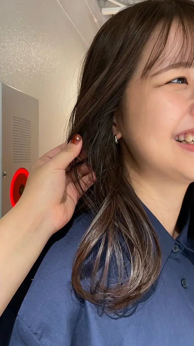 ミディアム カラー ブラウンカラー レイヤー×初 パーマ|hinakoのヘアスタイル