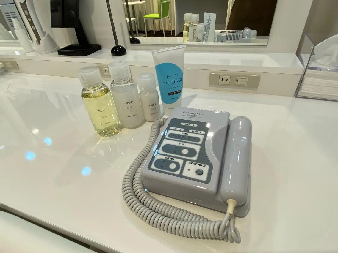 1秒間に100万回の振動を与えてお肌のキメを整える✨『超音波エステ』💆‍♀️💕の写真