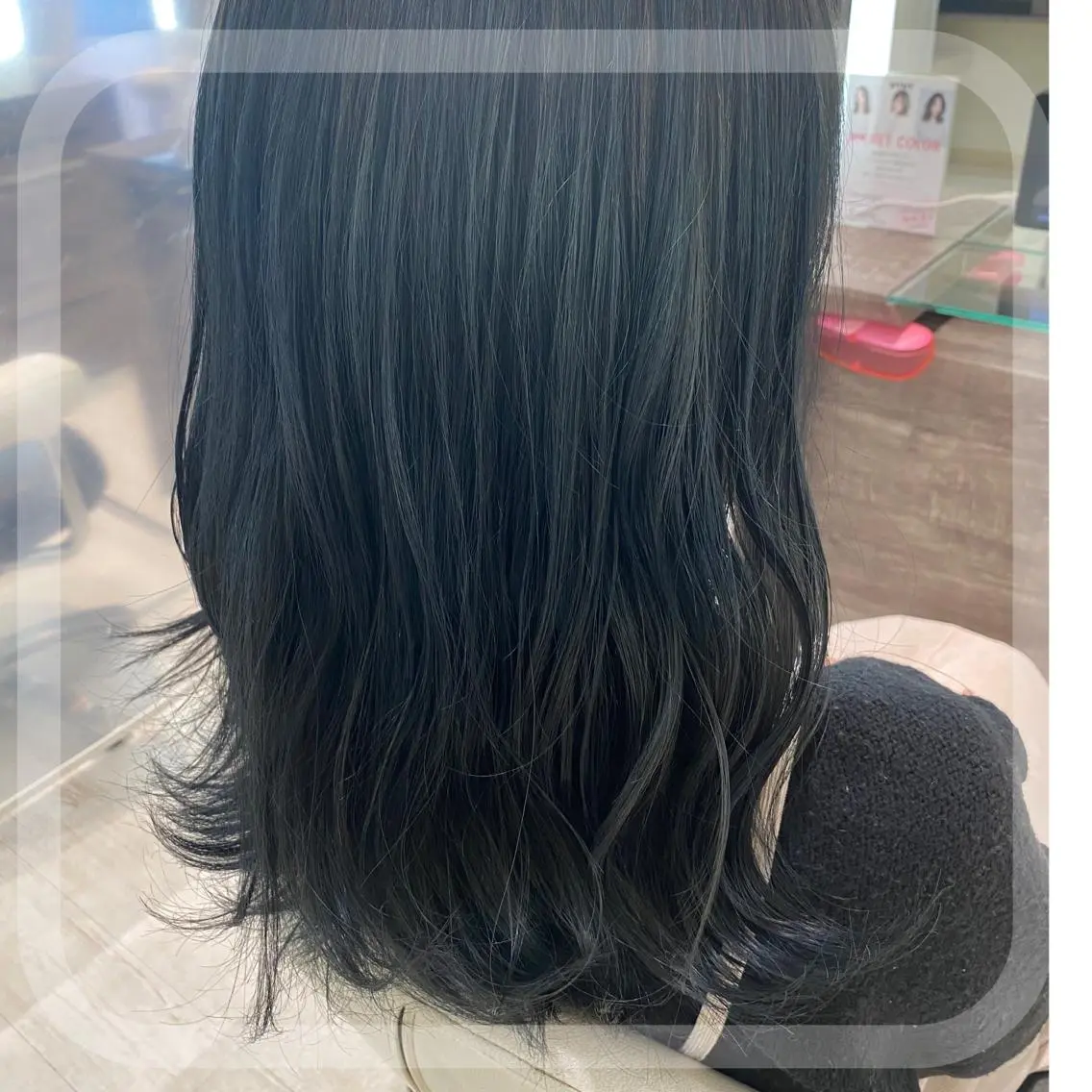 ロング カラー 透明感カラー ネイビーカラー 小顔レイヤー/ ベージュ🤍Rieのヘアスタイル