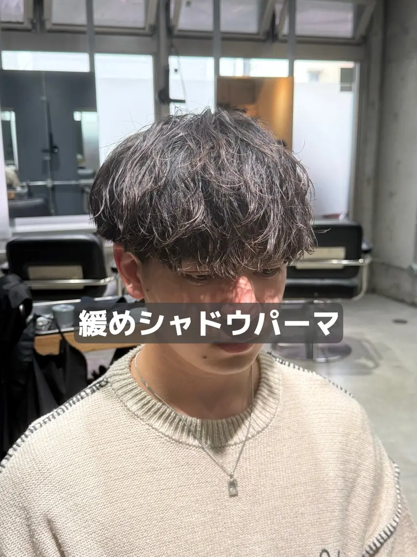 メンズ メンズパーマ カット パーマ 布施メンズ特化美容師 秋山 涼のヘアスタイル