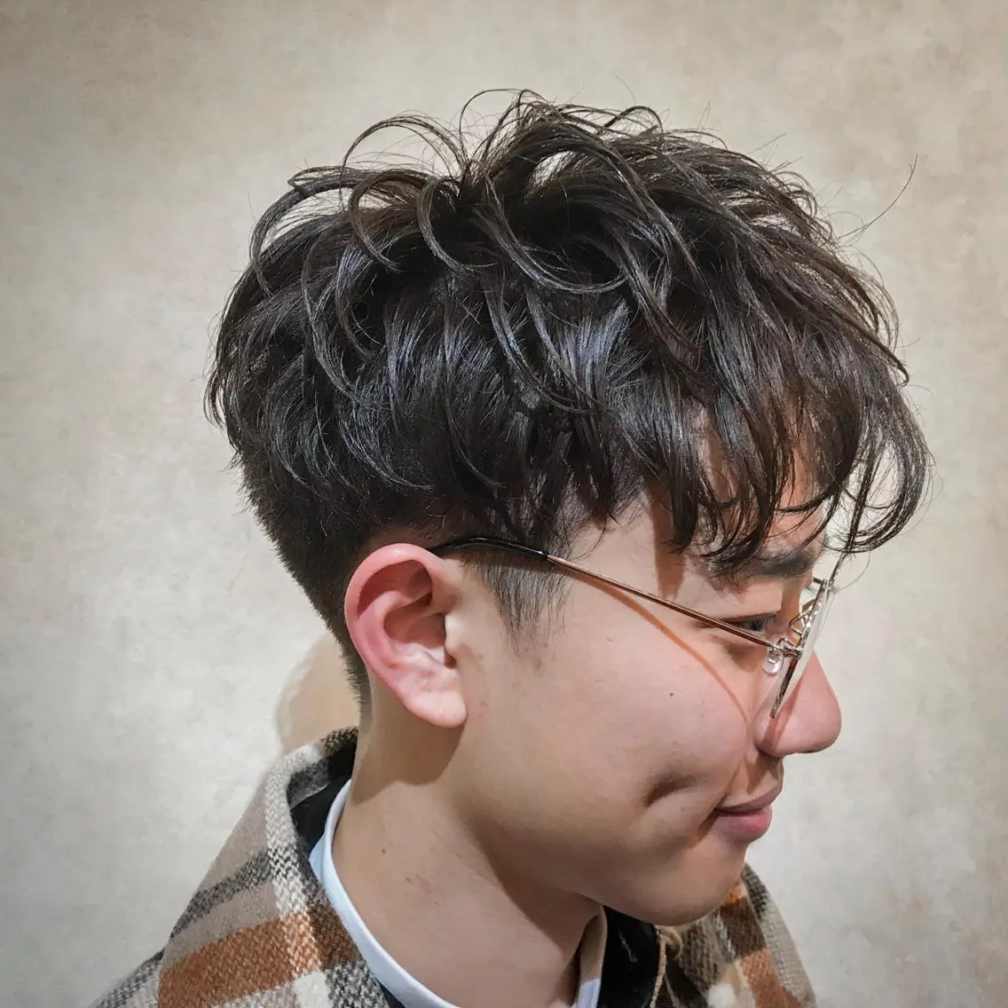ショート カラー メンズ マッシュ くせ毛 ショートヘア 前田 敬太のヘアスタイル