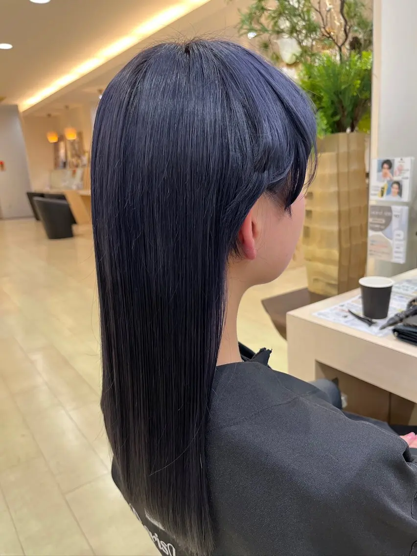 ロング カラー ブリーチ 透明感カラー ラベンダーカラー ヘアカラー イリサワ レンタのヘアスタイル
