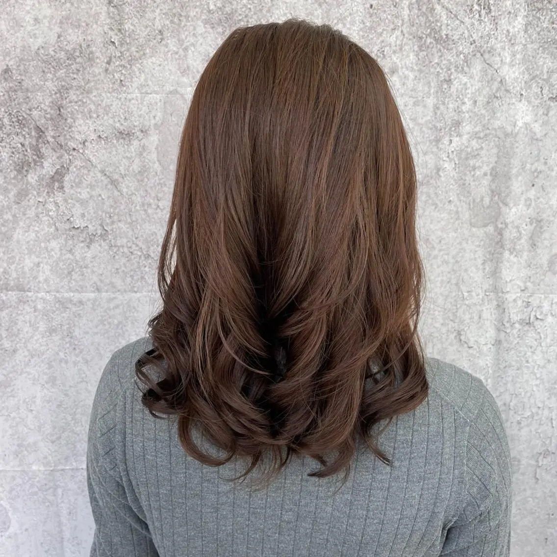 セミロング セミロングパーマ ARLY🎀髪質改善 × コテ巻き風パーマのヘアスタイル
