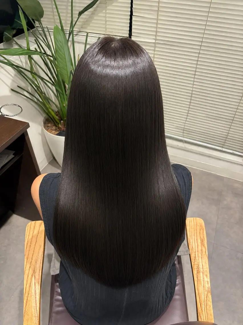 ロング アッシュ アッシュグレー アッシュグレージュ ヘアカラー yui/表参道 ラベンダーカラーのヘアスタイル