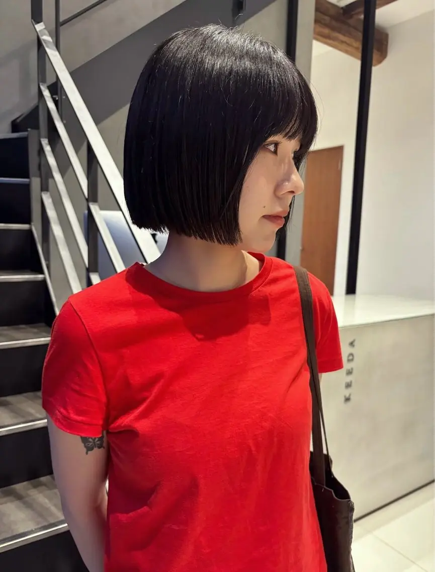 ショート ボブ 松崎 めいのヘアスタイル