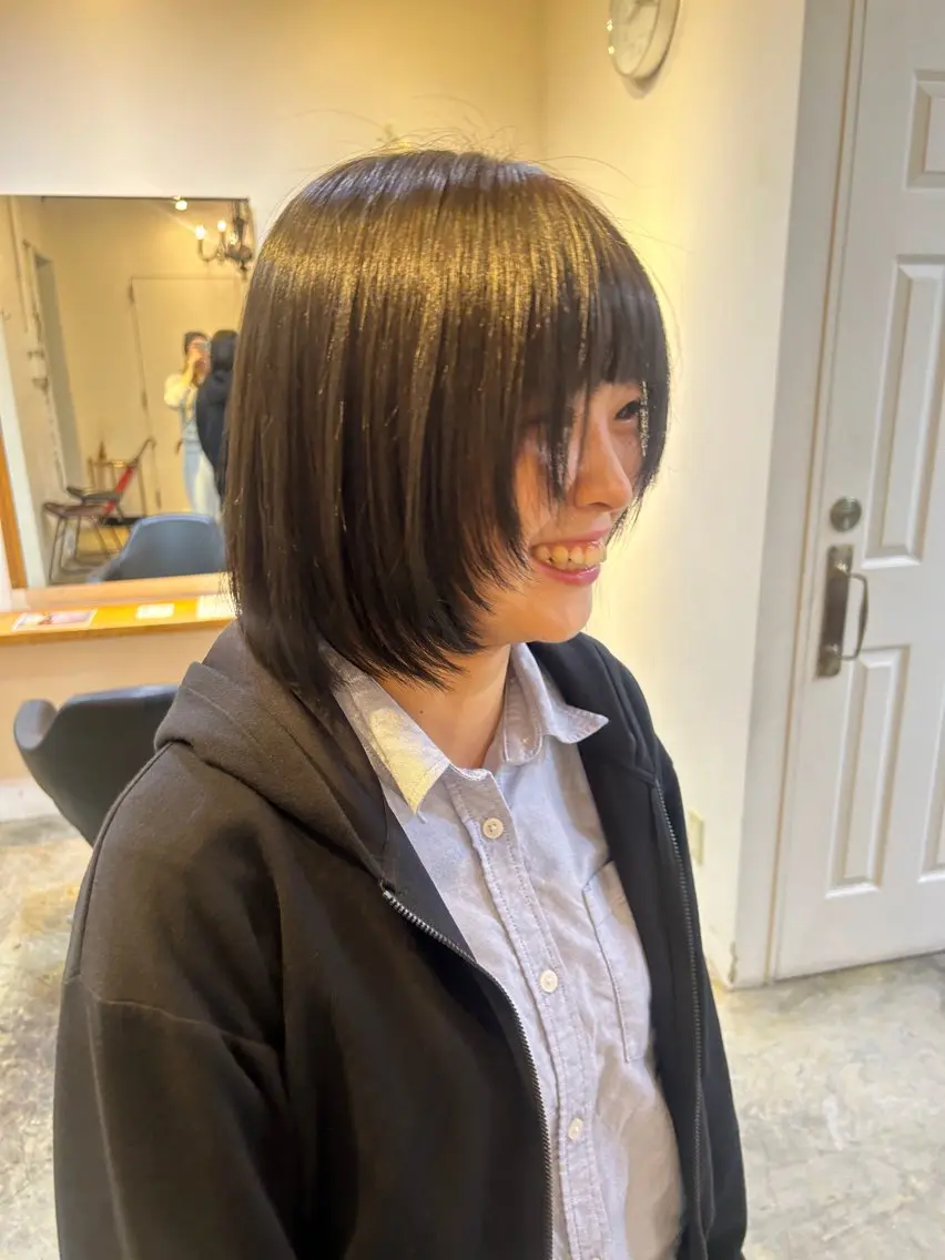 ミディアム カラー カット ヘアカラー ナチュラル大人っぽい スタイル　MAORIのヘアスタイル
