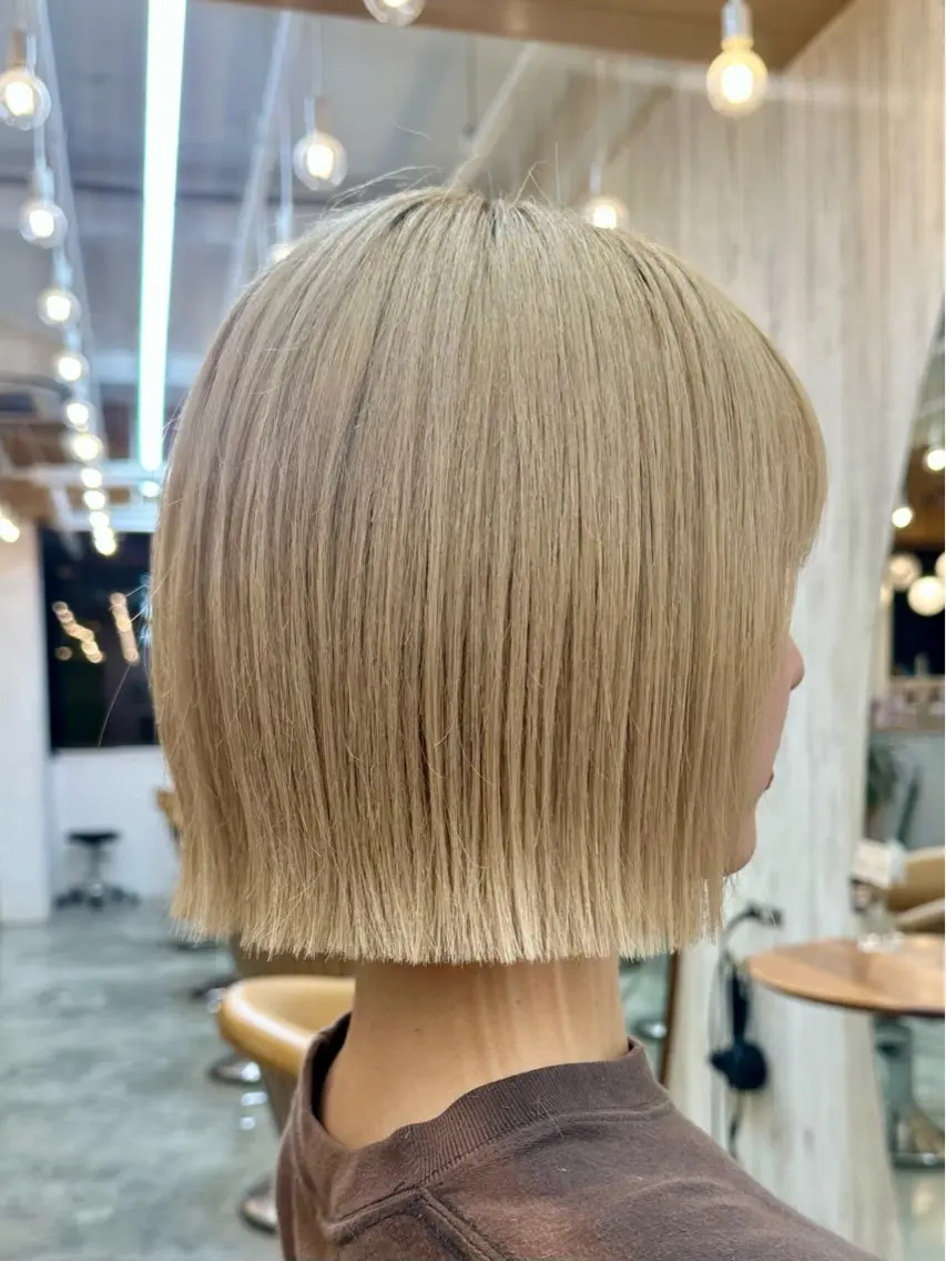 ショート カラー ヘアカラー トリートメント 巻ける縮毛矯正✨ ボブ/ショートともきのヘアスタイル