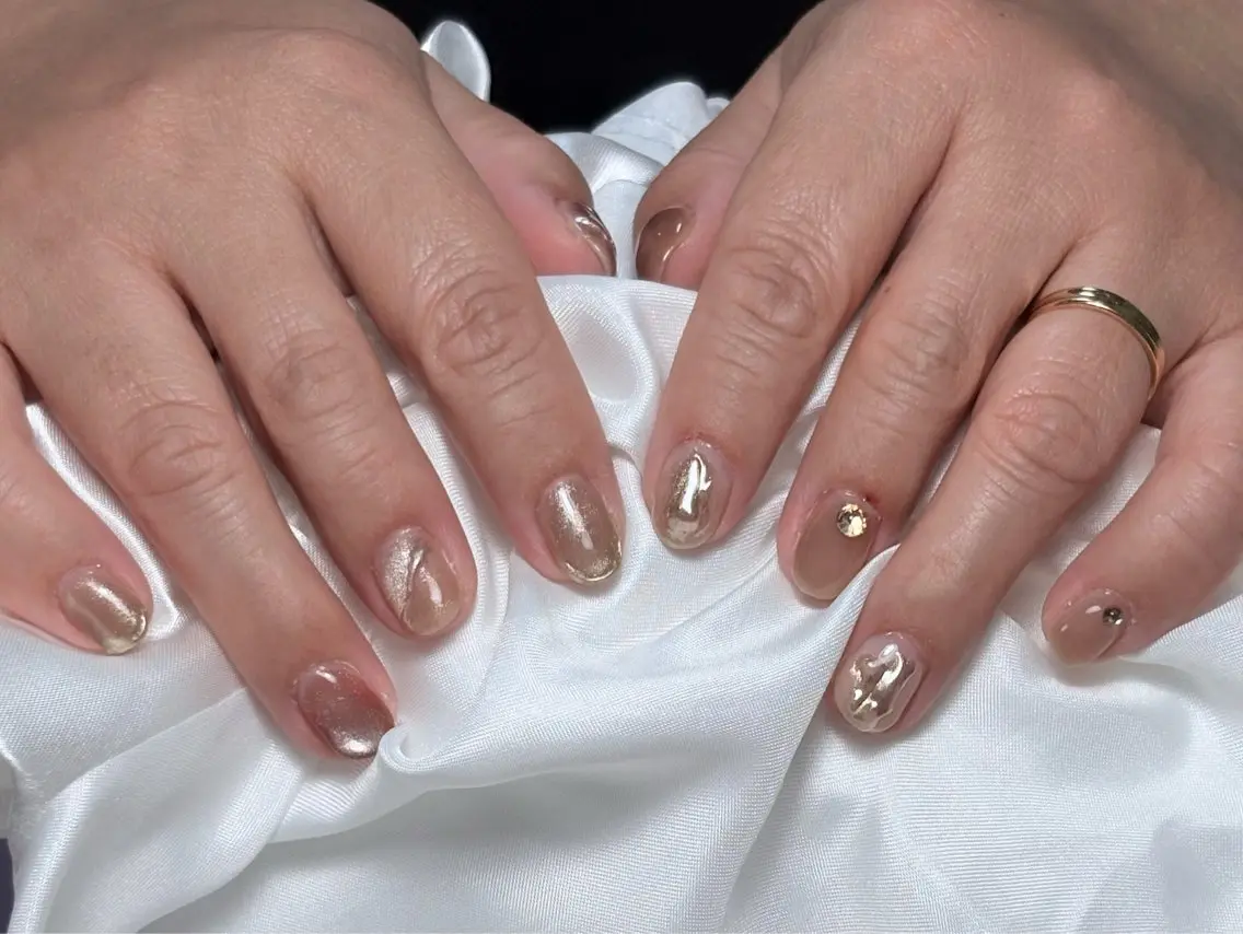 ネイル 持ち込み ニュアンスネイル ハンドネイル ネイルサロン Roiのネイルデザイン
