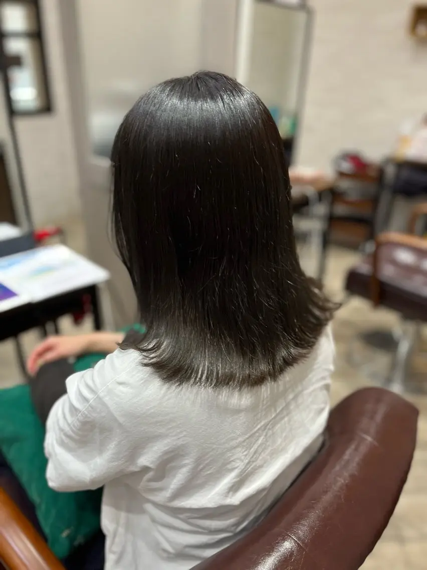 ミディアム カラー グレージュ 🫧ぷる艶カラー🫧 Yuubi🦩のヘアスタイル