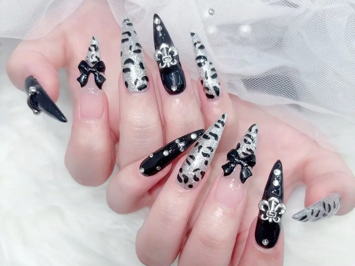 ネイル 成人式 マグネットネイル 大理石ネイル(マーブル) リボン 夏ネイル ハンドネイル MoMoA Nail ネイル長さ出し専門店のネイルデザイン