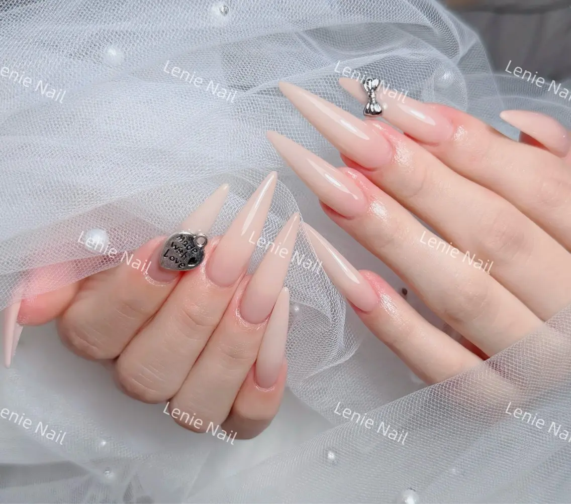 ネイル アートネイル 持ち込み ワンホンネイル ハンドネイル Lenie Nail Salonのネイルデザイン