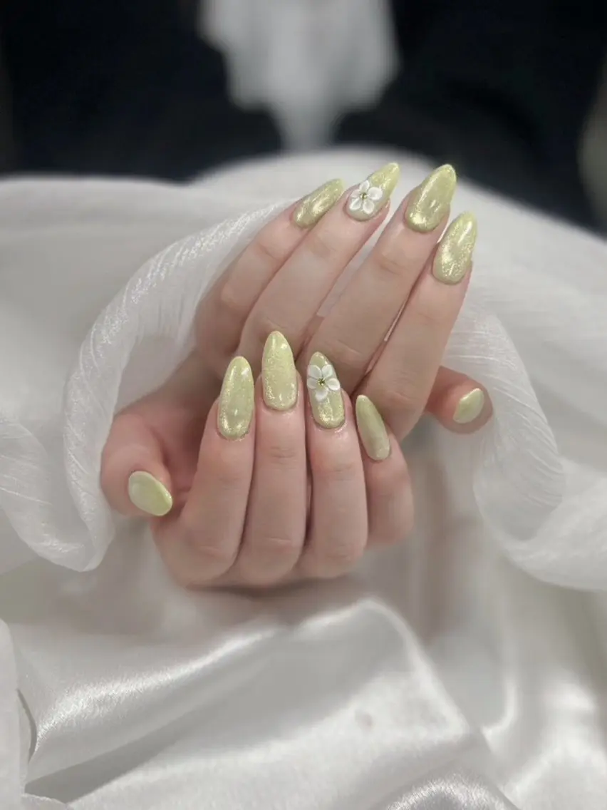 ネイル 黄色 atelier kirariのネイルデザイン