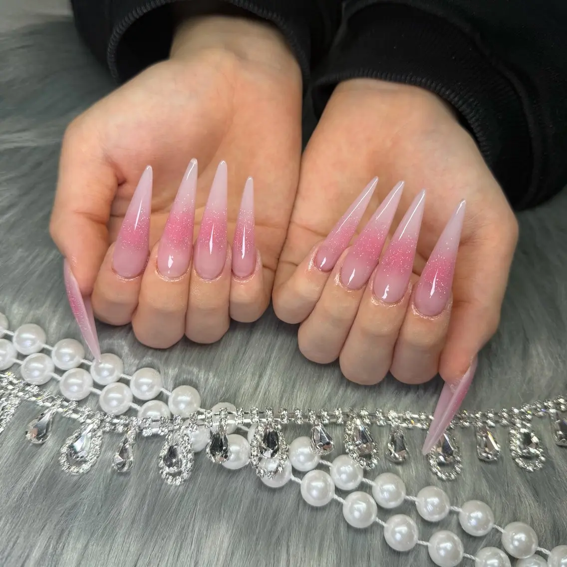 ネイル チークネイル フレンチネイル ジェルネイル 韓国ネイル ラメ(グリッター) ハンドネイル Nail Salon Growのネイルデザイン
