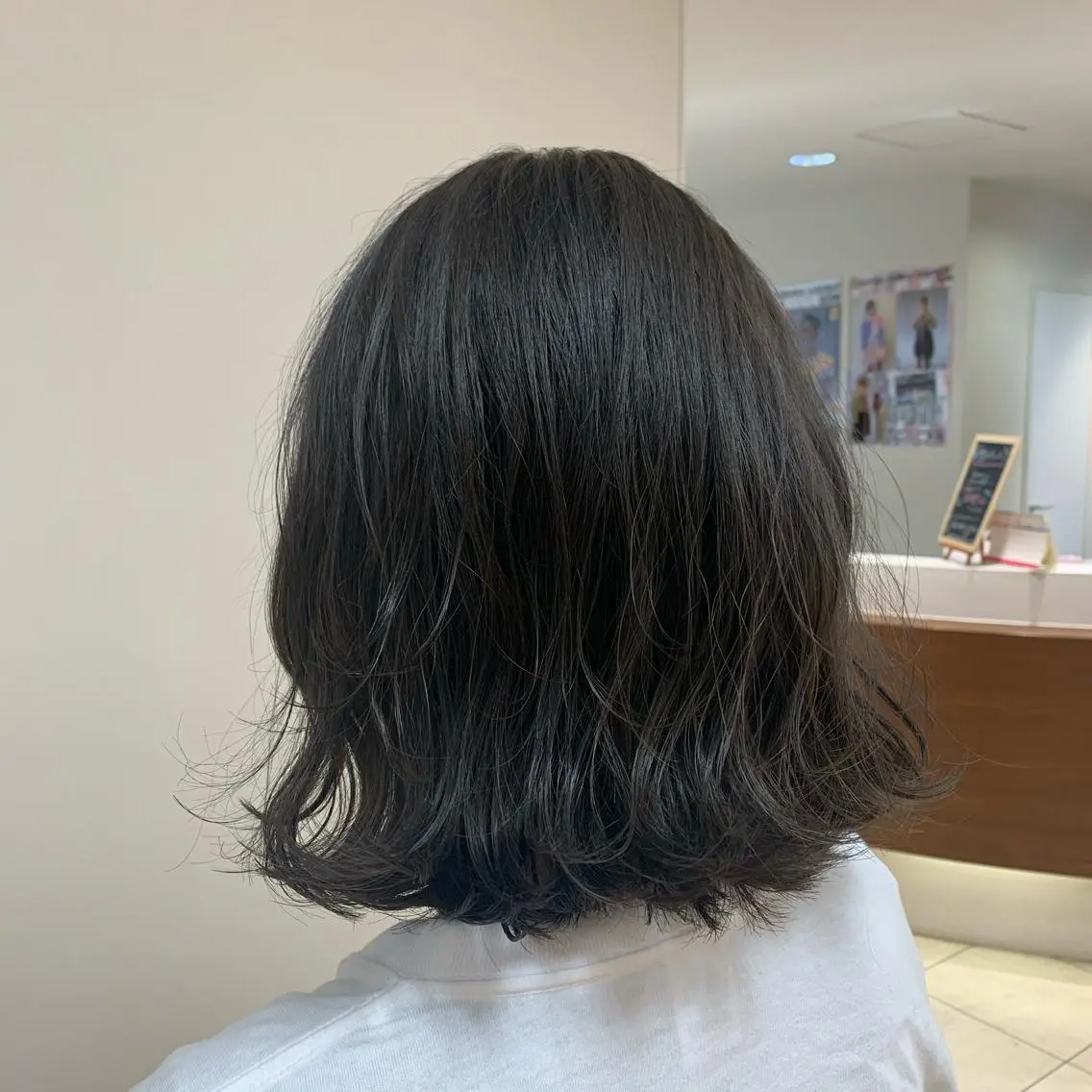 ミディアム カラー ヘアアレンジ カット ヘアカラー トリートメント 【Sweep】おじま のぞみのヘアスタイル