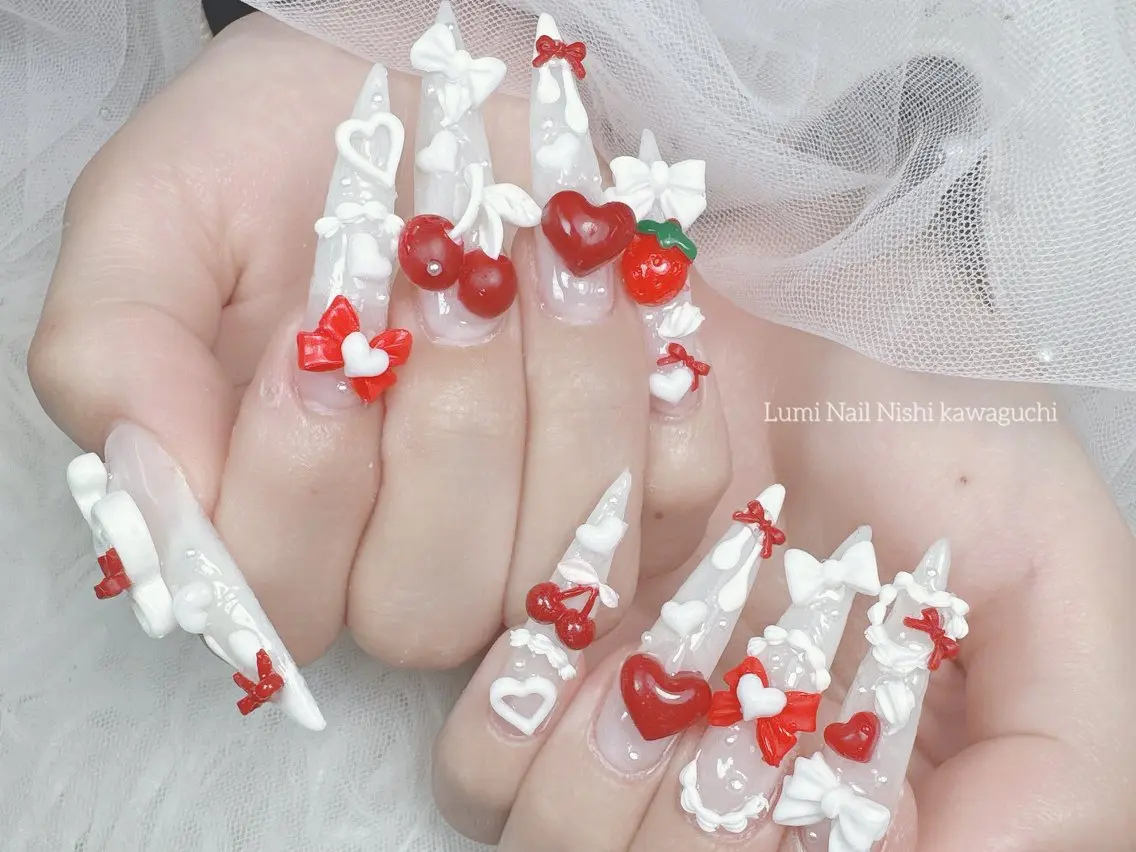 ネイル チークネイル フラッシュネイル ジェルネイル グラデーション ハート Lumi Nail Salonのネイルデザイン